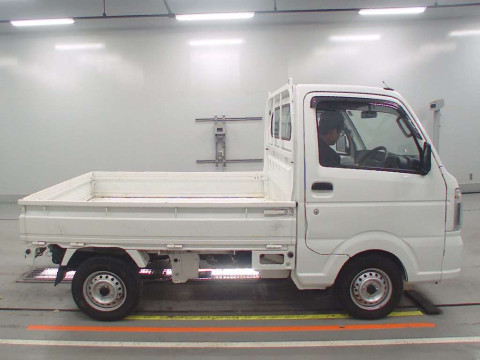 2022 Nissan NT100 Clipper DR16T[2]