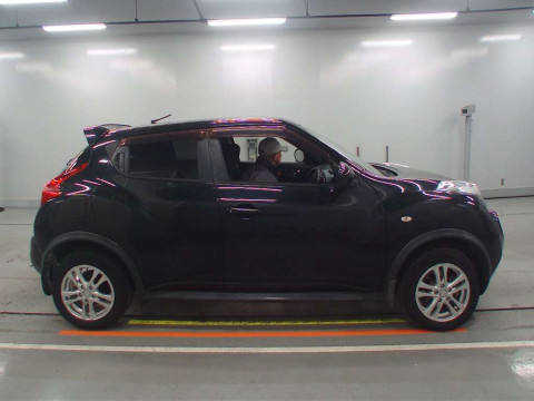 2012 Nissan JUKE YF15[2]