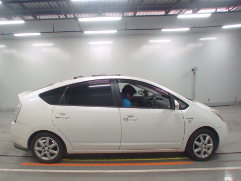 2008 Toyota Prius NHW20[2]