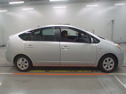 2008 Toyota Prius NHW20[2]