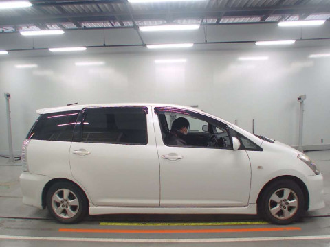 2006 Toyota Wish ZNE10G[2]