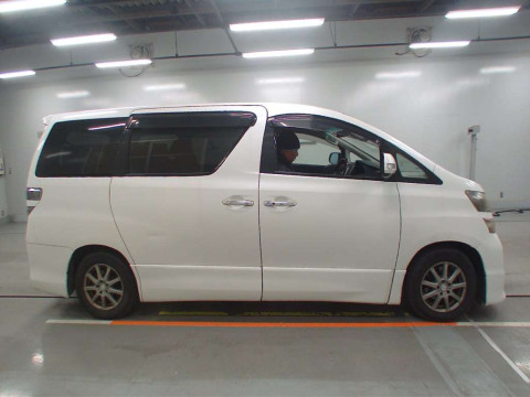 2010 Toyota Vellfire ANH20W[2]