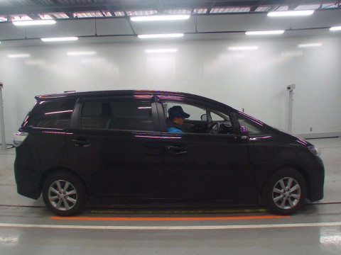 2012 Toyota Wish ZGE20G[2]