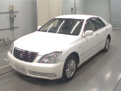 2004 Toyota Crown GRS183[0]