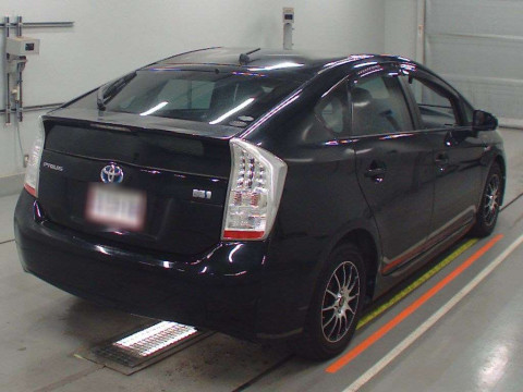 2011 Toyota Prius ZVW30[1]