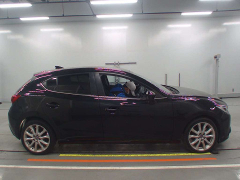 2015 Mazda Axela Sport BMEFS[2]