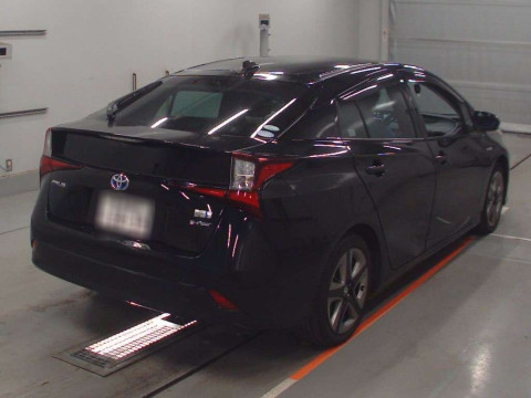 2019 Toyota Prius ZVW55[1]