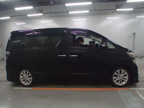 2010 Toyota Vellfire ANH20W[2]