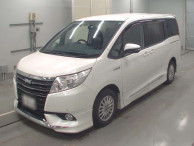 2016 Toyota Noah