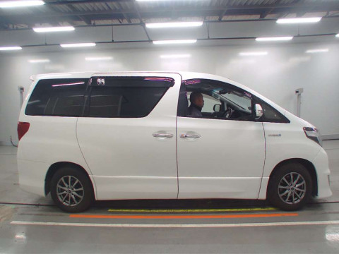 2013 Toyota Alphard Hybrid ATH20W[2]