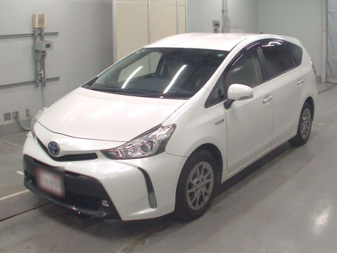 2017 Toyota Prius alpha ZVW41W[0]