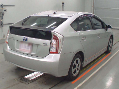 2012 Toyota Prius ZVW30[1]