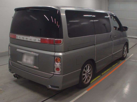 2007 Nissan Elgrand E51[1]