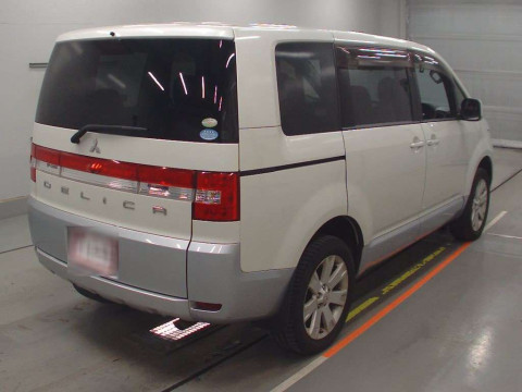 2011 Mitsubishi Delica D5 CV5W[1]