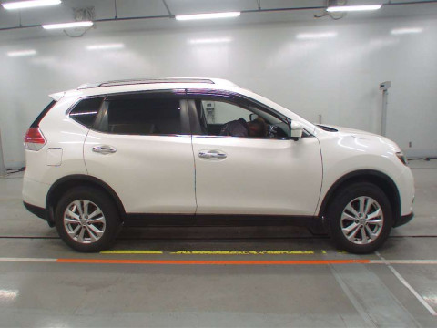 2016 Nissan X-Trail T32[2]