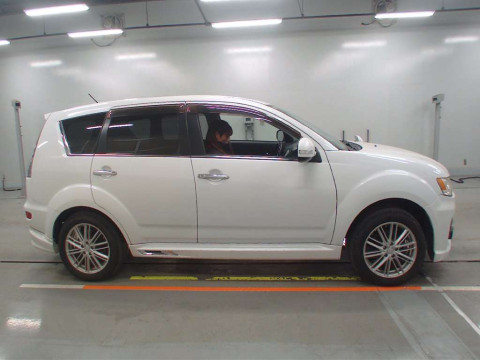 2010 Mitsubishi Outlander CW5W[2]