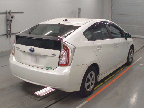 2012 Toyota Prius ZVW30[1]