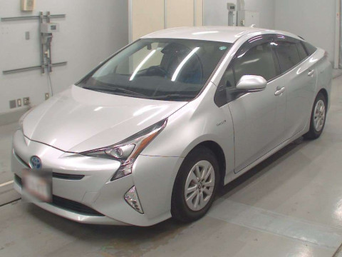 2016 Toyota Prius ZVW50[0]