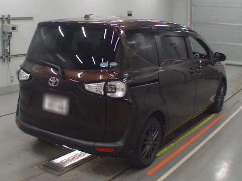 2016 Toyota Sienta NSP170G[1]