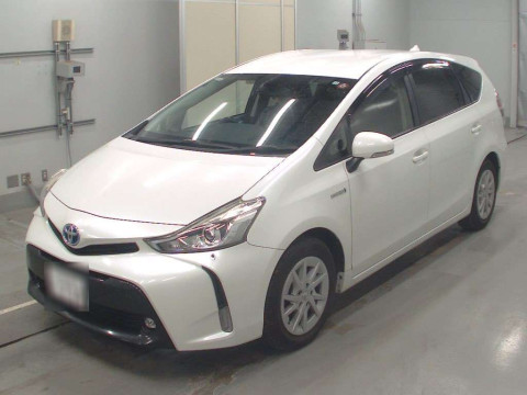 2014 Toyota Prius alpha ZVW40W[0]