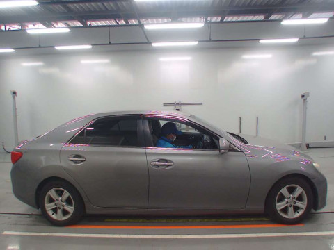 2011 Toyota Mark X GRX130[2]