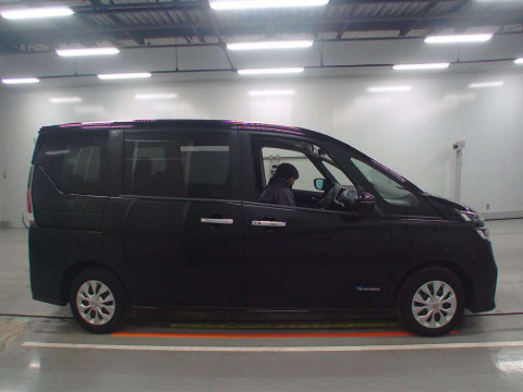 2017 Nissan Serena GC27[2]