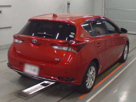 2017 Toyota Auris ZWE186H[1]