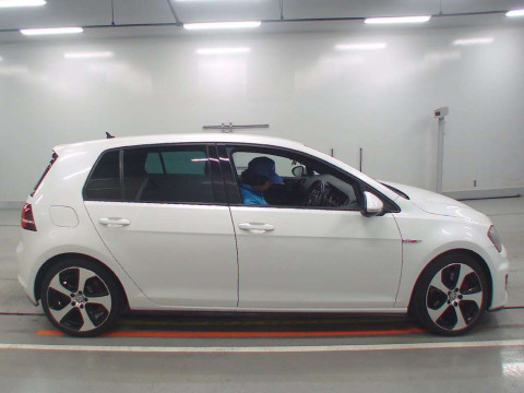 2014 Volkswagen GOLF GTI AUCHH[2]