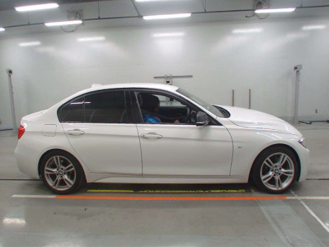 2013 BMW 3 Series 3D20[2]