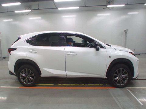 2020 Lexus NX AGZ15[2]