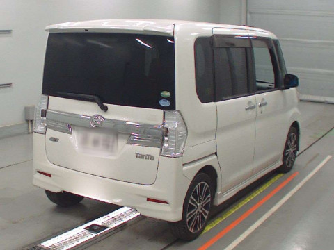 2014 Daihatsu Tanto Custom LA600S[1]