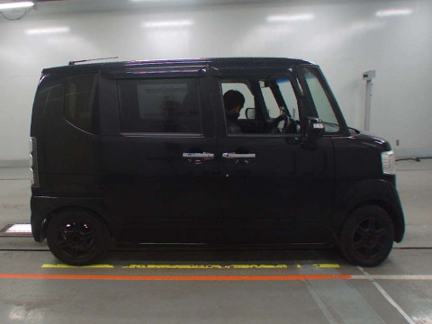 2013 Honda N-BOX JF1[2]