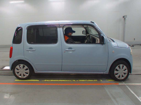 2011 Daihatsu Mira Cocoa L675S[2]