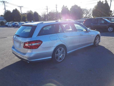 2013 Mercedes Benz E-Class  Station Wagon 212247C[1]