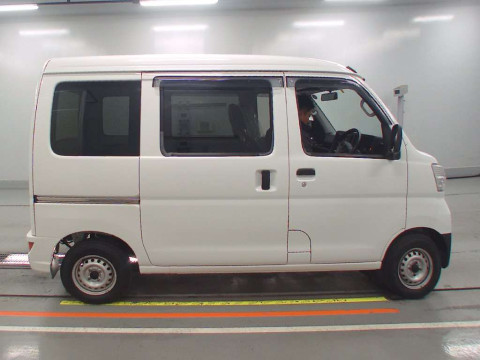 2018 Daihatsu Hijet Cargo S321V[2]