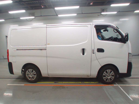 2019 Nissan NV350 CARAVAN VAN VR2E26[2]