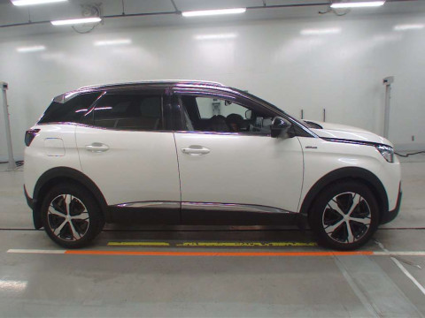 2020 Peugeot 3008 P845G06[2]