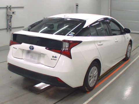 2019 Toyota Prius ZVW55[1]