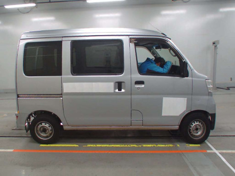 2018 Daihatsu Hijet Cargo S321V[2]