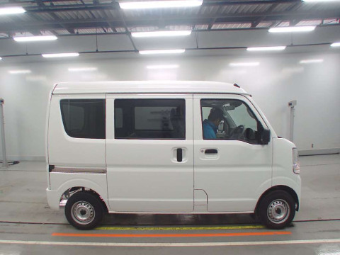 2024 Nissan NV100 Clipper DR17V[2]