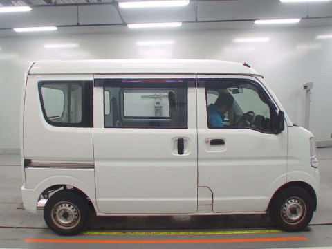 2018 Suzuki Every DA17V[2]