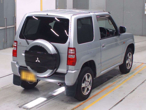 2010 Mitsubishi Pajero Mini H58A[1]