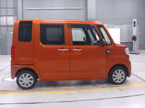 2017 Daihatsu Hijet Caddie LA700V[2]