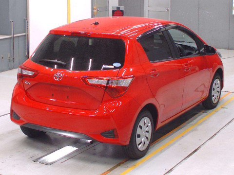 2017 Toyota Vitz KSP130[1]