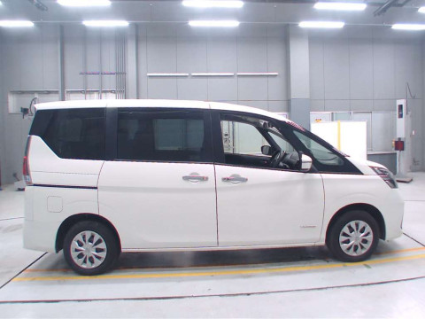 2022 Nissan Serena GNC27[2]