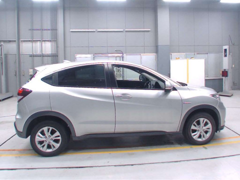 2014 Honda VEZEL RU4[2]