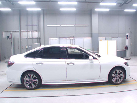 2021 Toyota Crown Hybrid AZSH21[2]