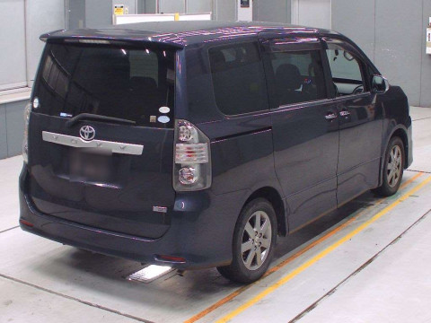 2008 Toyota Voxy ZRR70W[1]