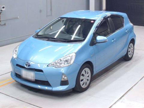 2012 Toyota Aqua NHP10[0]