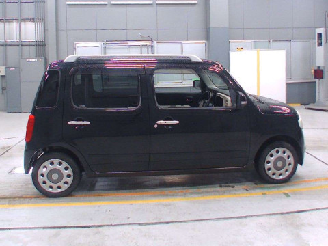 2010 Daihatsu Mira Cocoa L675S[2]